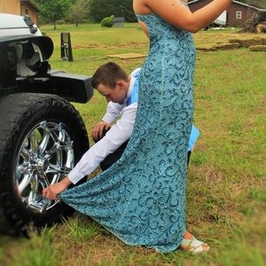 Gorgeous BLUE PROM DRESS!